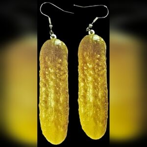 Fun pickle-shaped earrings.